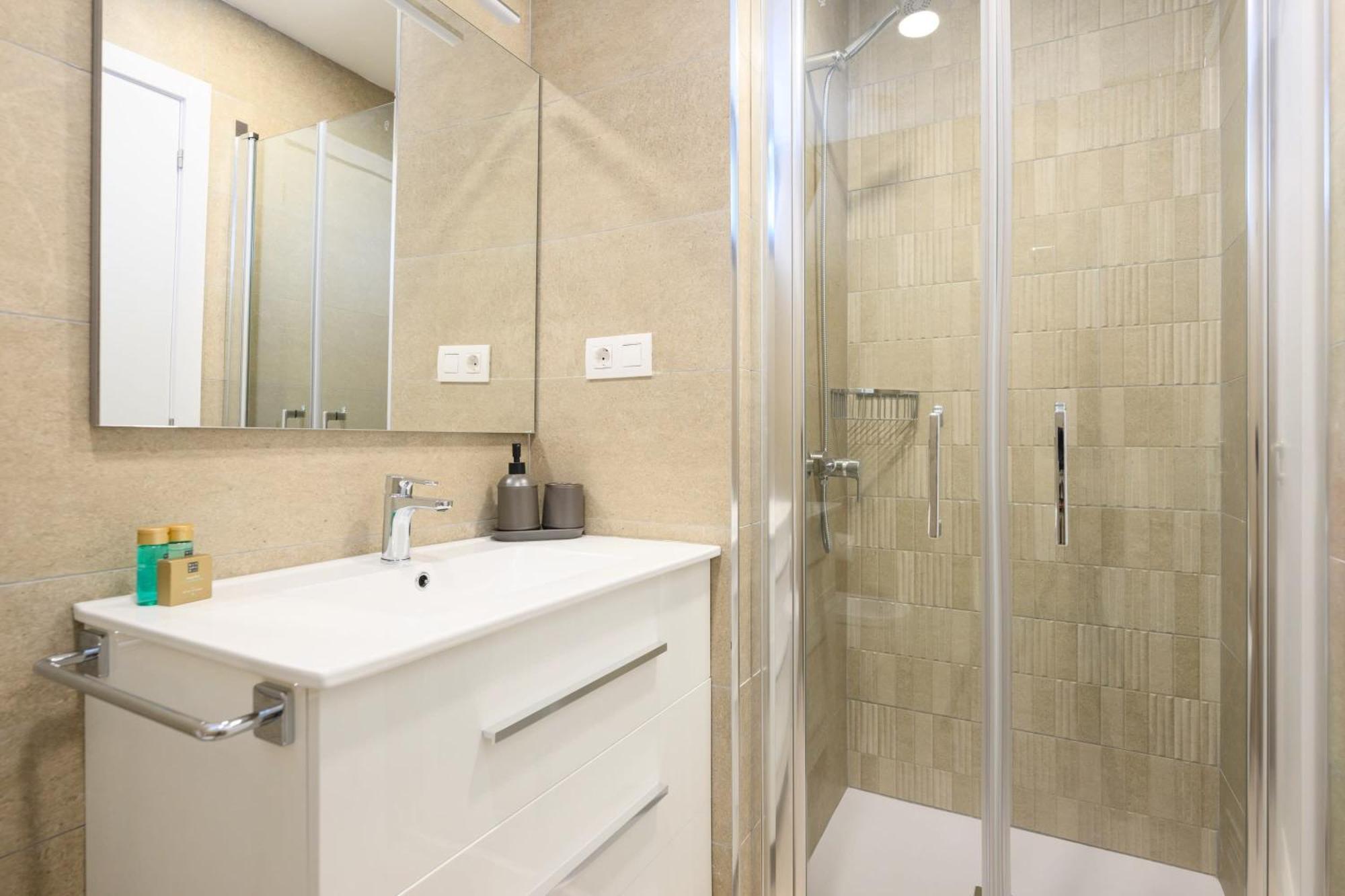 Brand New 2Br With Auto Check-In Apartment Las Palmas de Gran Canaria Exterior photo